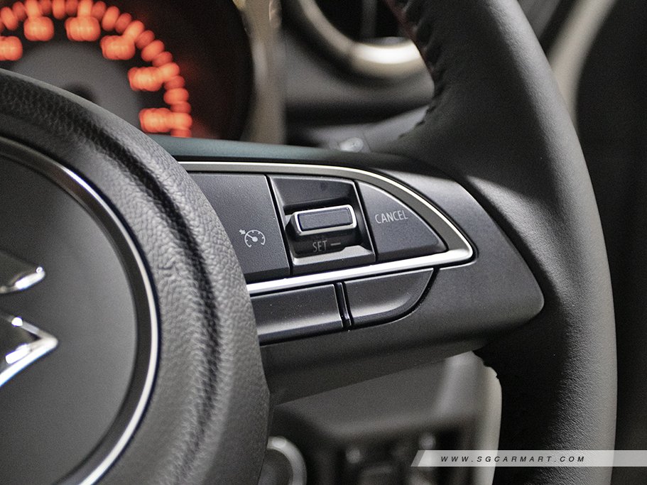 https://i.i-sgcm.com/new_cars/cars/21883/21883_g11