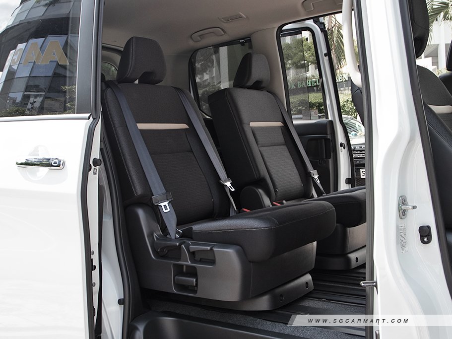 https://i.i-sgcm.com/new_cars/cars/21884/21884_g21