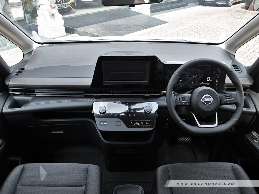 https://i.i-sgcm.com/new_cars/cars/21884/21884_g25