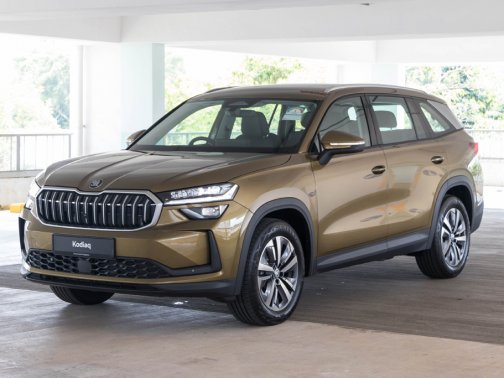 https://i.i-sgcm.com/new_cars/cars/21886/21886_g15