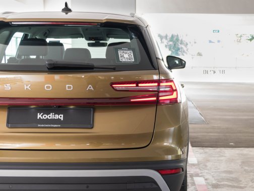 https://i.i-sgcm.com/new_cars/cars/21886/21886_g18