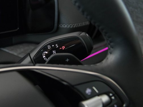 https://i.i-sgcm.com/new_cars/cars/21886/21886_g24