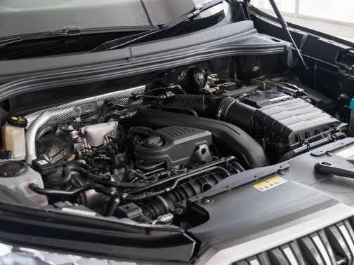 https://i.i-sgcm.com/new_cars/cars/21886/21886_g37