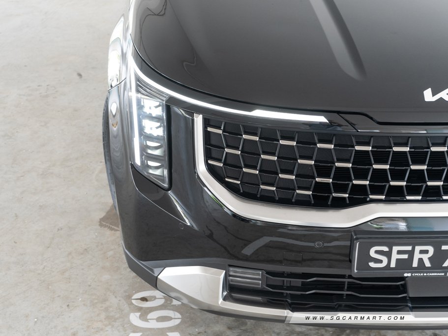 https://i.i-sgcm.com/new_cars/cars/21887/21887_g14
