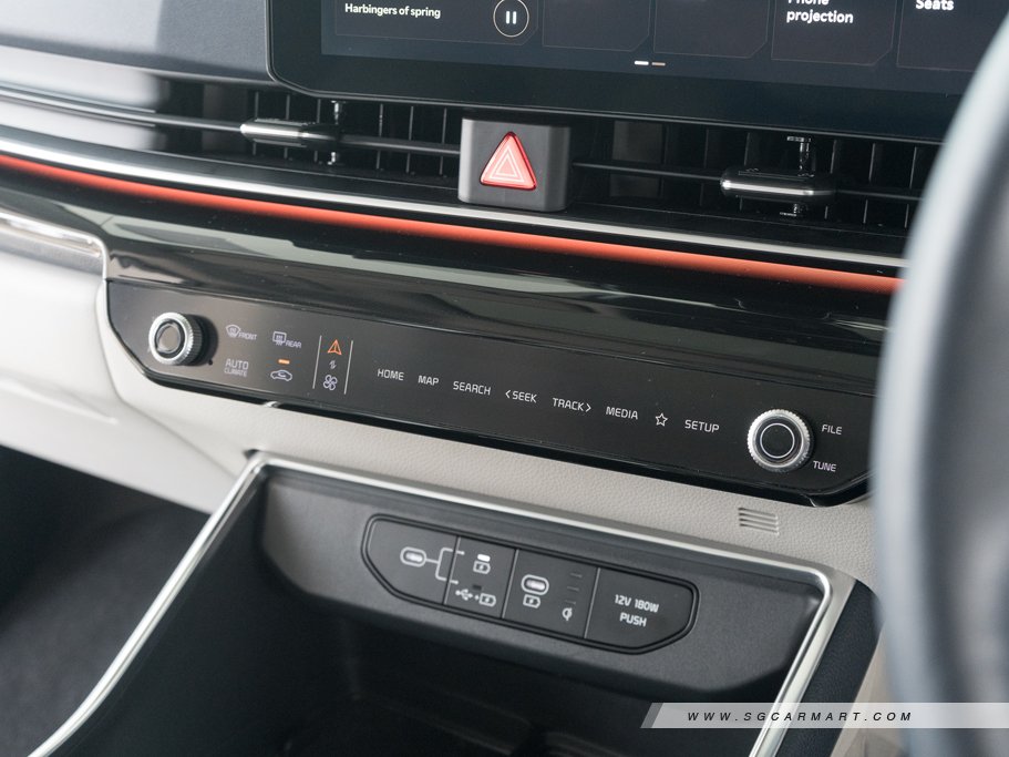 https://i.i-sgcm.com/new_cars/cars/21887/21887_g25