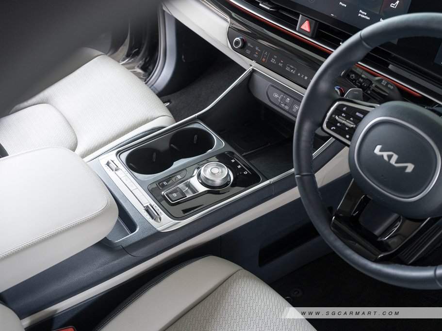 https://i.i-sgcm.com/new_cars/cars/21887/21887_g27