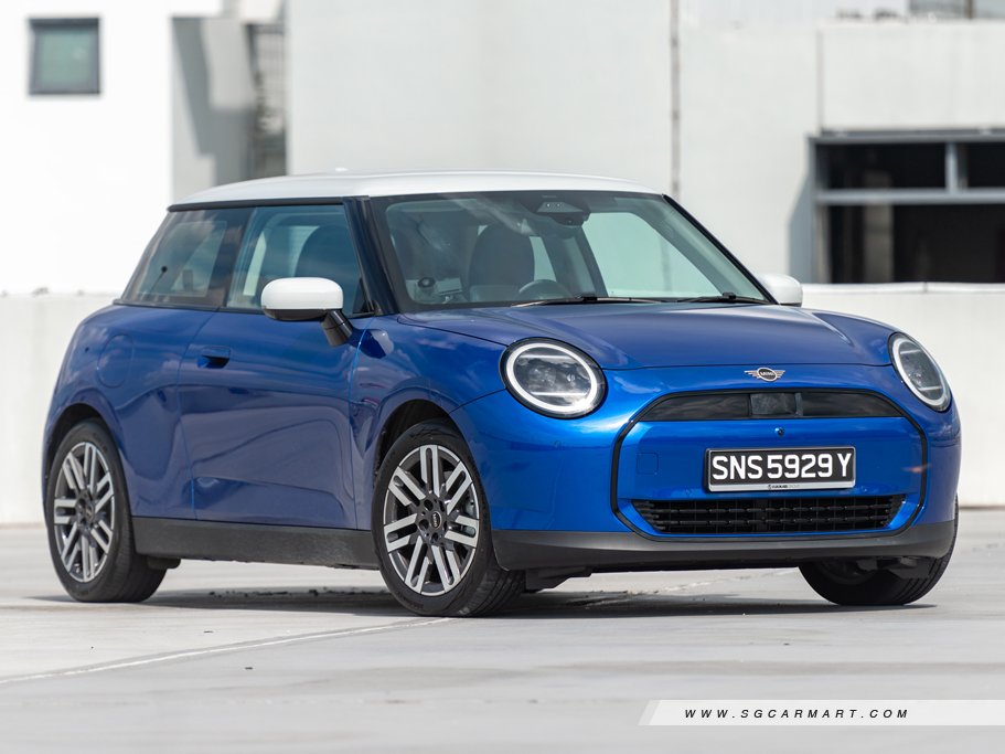 https://i.i-sgcm.com/new_cars/cars/21888/21888_g15