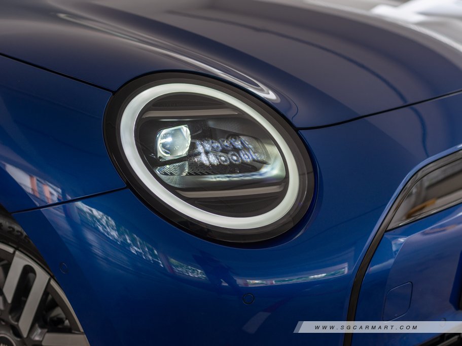 https://i.i-sgcm.com/new_cars/cars/21888/21888_g19