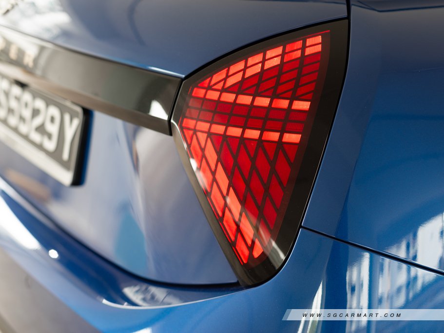https://i.i-sgcm.com/new_cars/cars/21888/21888_g21