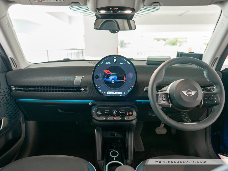 https://i.i-sgcm.com/new_cars/cars/21888/21888_g22