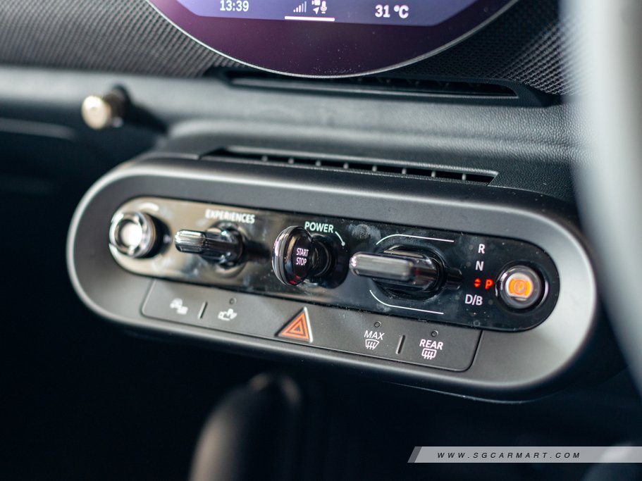 https://i.i-sgcm.com/new_cars/cars/21888/21888_g29