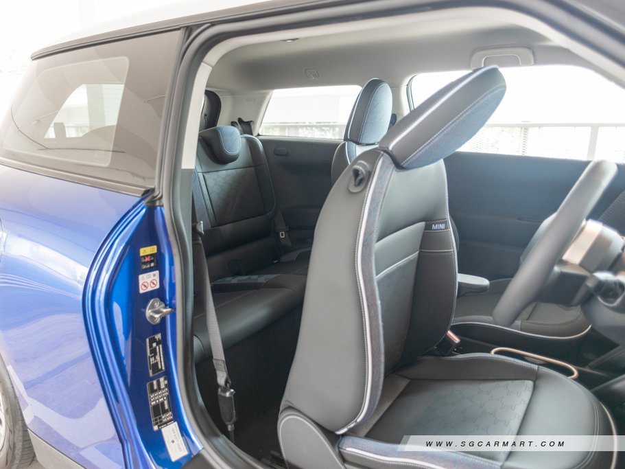 https://i.i-sgcm.com/new_cars/cars/21888/21888_g32
