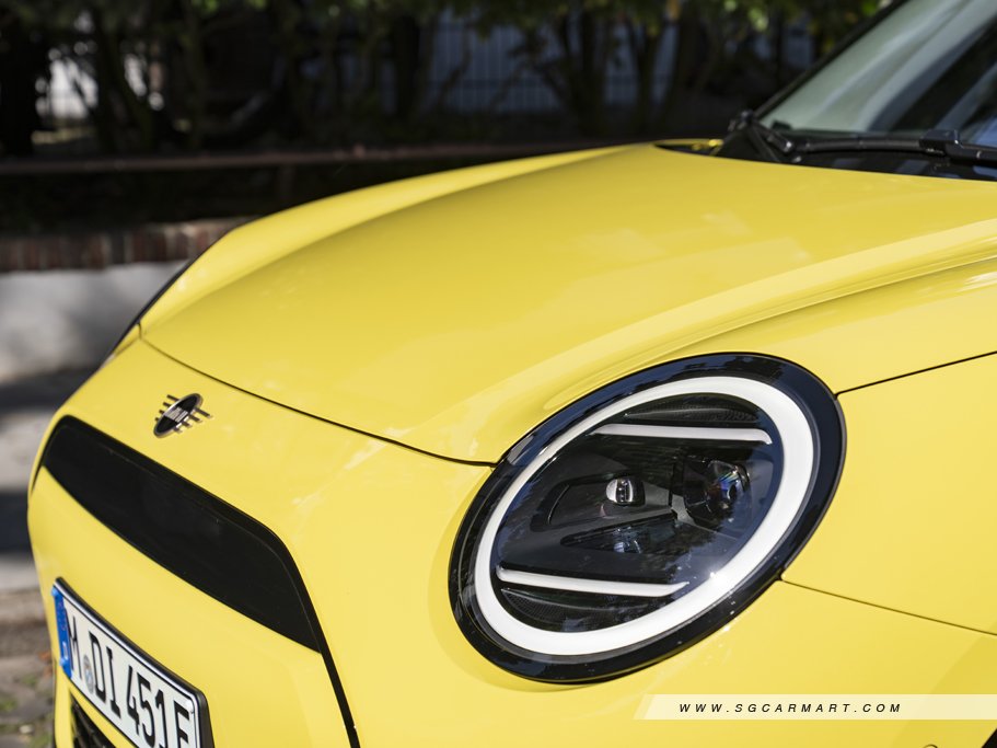 https://i.i-sgcm.com/new_cars/cars/21888/21888_g5