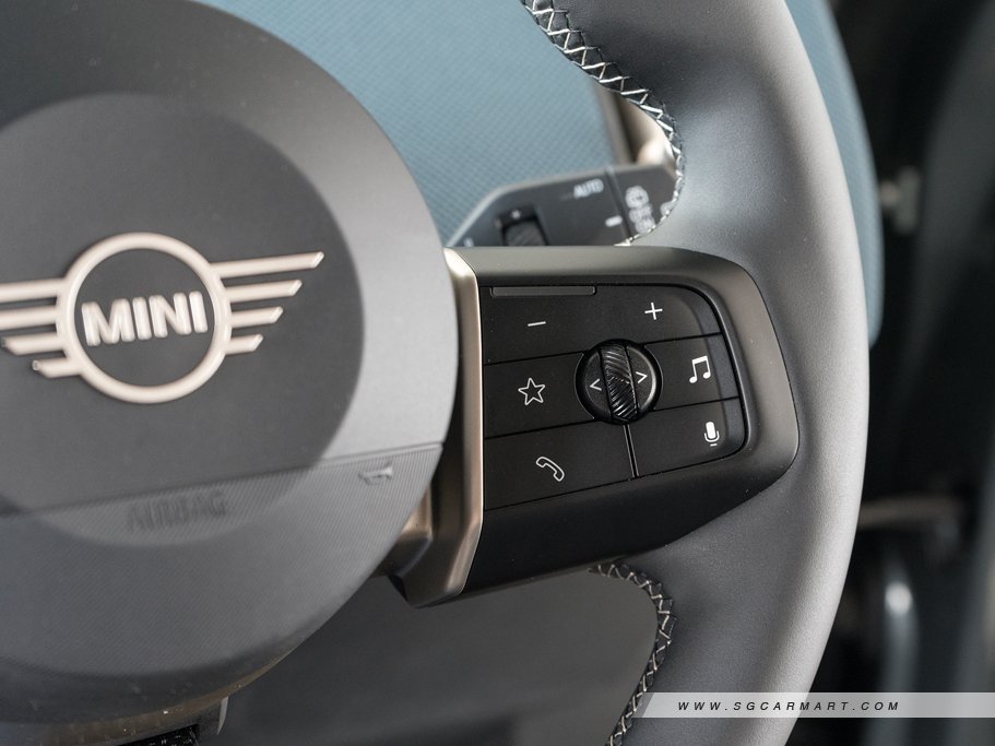 https://i.i-sgcm.com/new_cars/cars/21889/21889_g27