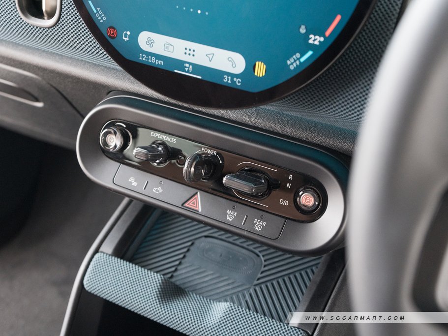 https://i.i-sgcm.com/new_cars/cars/21889/21889_g31
