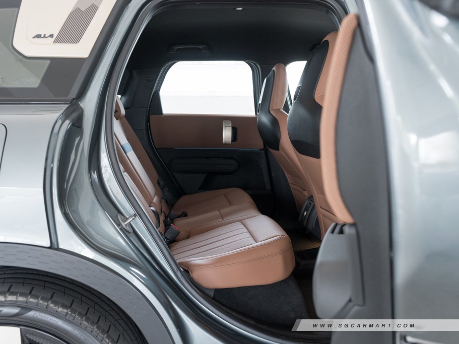 https://i.i-sgcm.com/new_cars/cars/21889/21889_g37