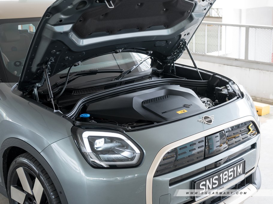 https://i.i-sgcm.com/new_cars/cars/21889/21889_g41