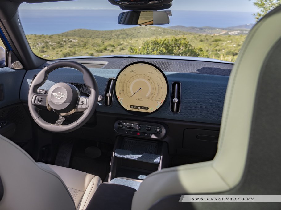 https://i.i-sgcm.com/new_cars/cars/21889/21889_g7