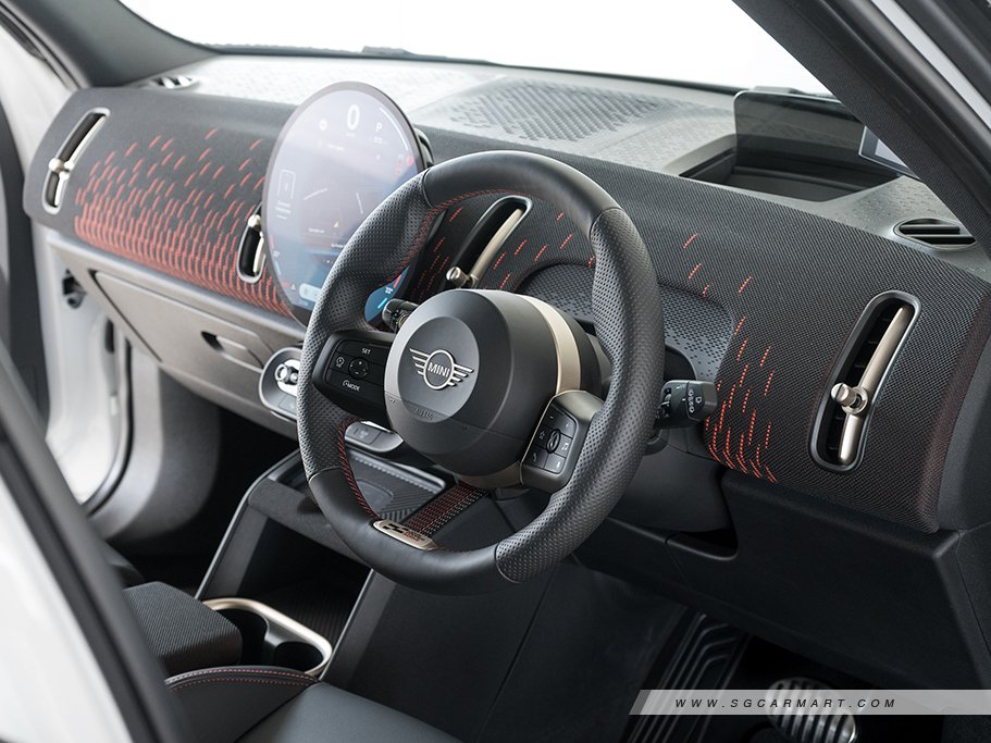 https://i.i-sgcm.com/new_cars/cars/21890/21890_g26