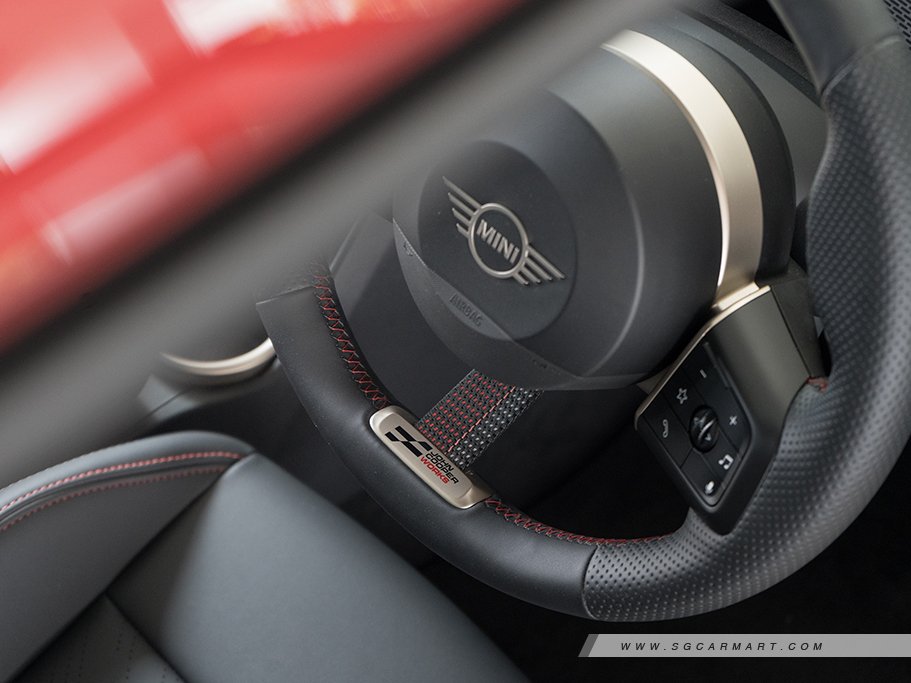 https://i.i-sgcm.com/new_cars/cars/21890/21890_g31