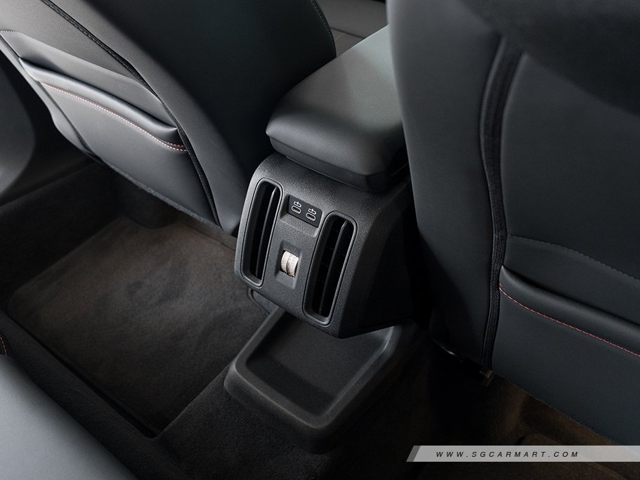 https://i.i-sgcm.com/new_cars/cars/21890/21890_g38