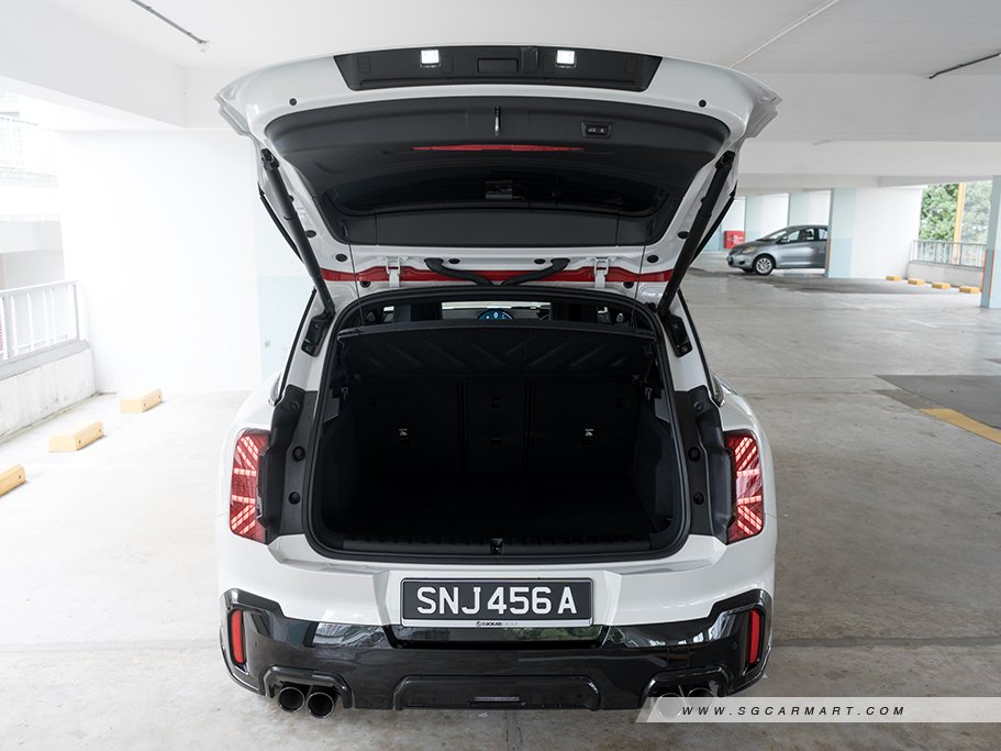 https://i.i-sgcm.com/new_cars/cars/21890/21890_g41