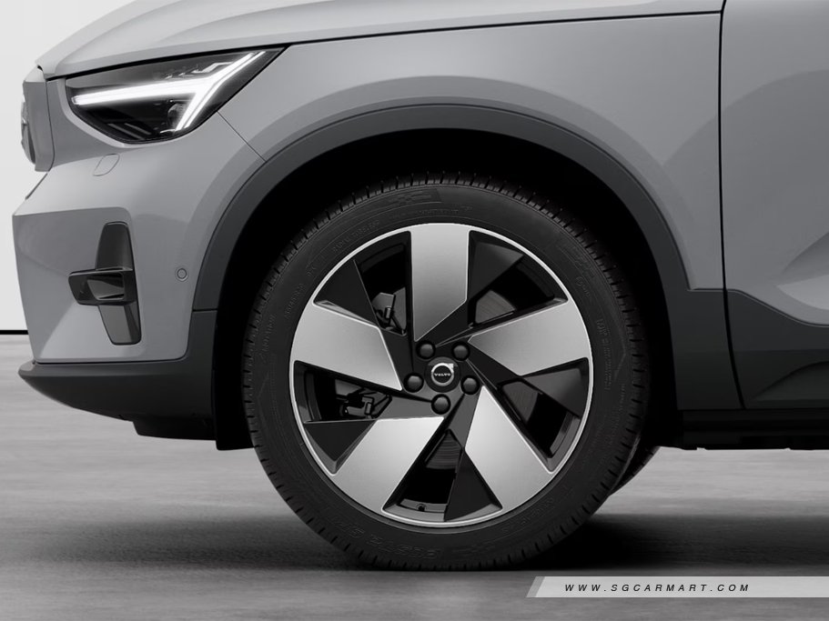 https://i.i-sgcm.com/new_cars/cars/21892/21892_g7