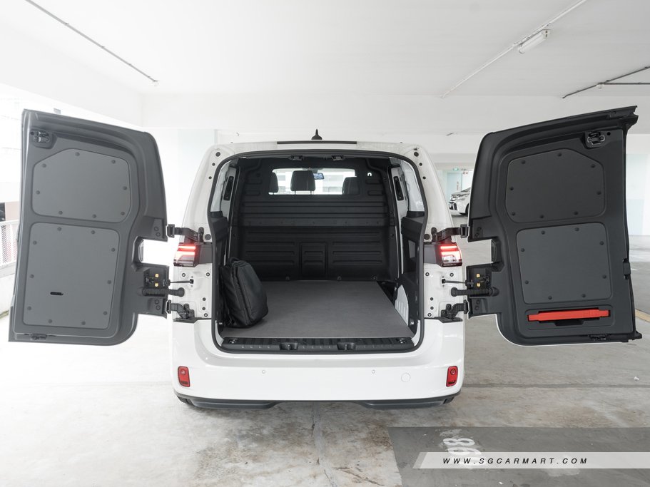 Volkswagen ID. Buzz Cargo Electric 79 kWh 37