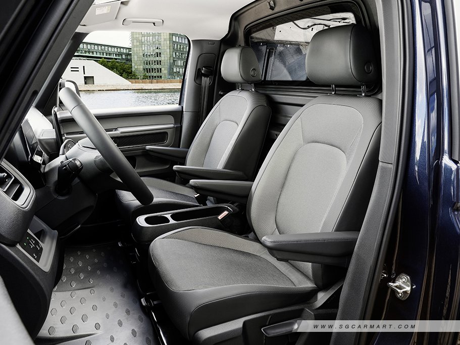 https://i.i-sgcm.com/new_cars/cars/21895/21895_g8