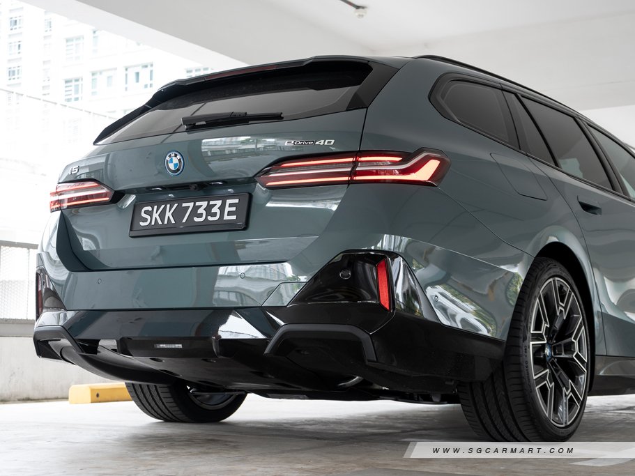 https://i.i-sgcm.com/new_cars/cars/21896/21896_g18