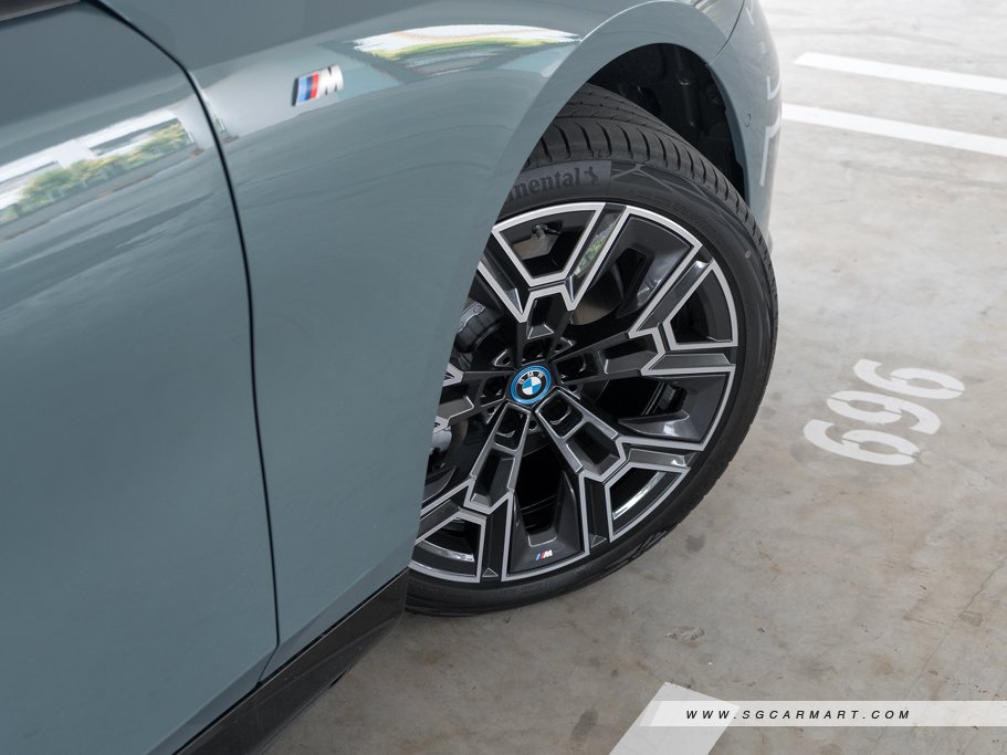 https://i.i-sgcm.com/new_cars/cars/21896/21896_g20