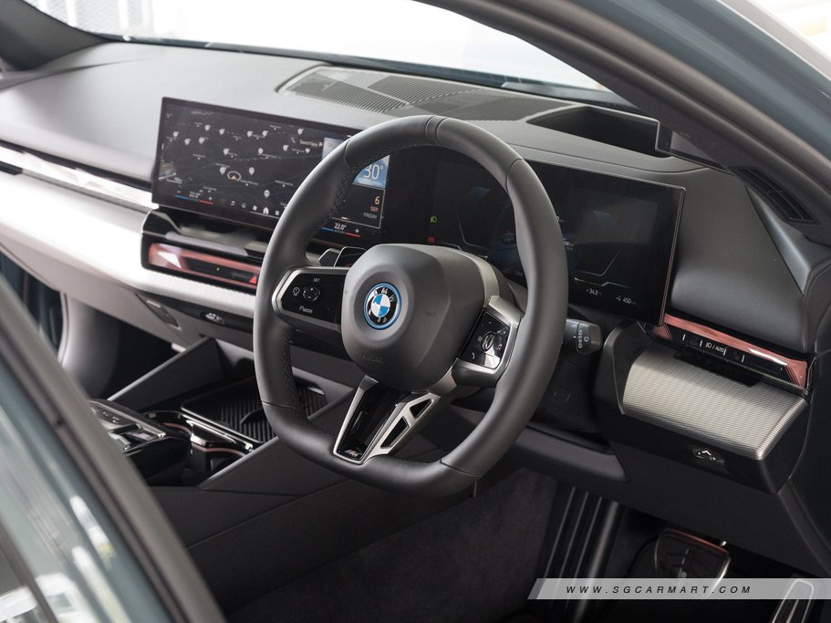 https://i.i-sgcm.com/new_cars/cars/21896/21896_g22