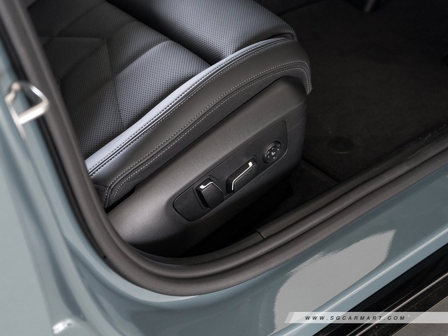 https://i.i-sgcm.com/new_cars/cars/21896/21896_g27