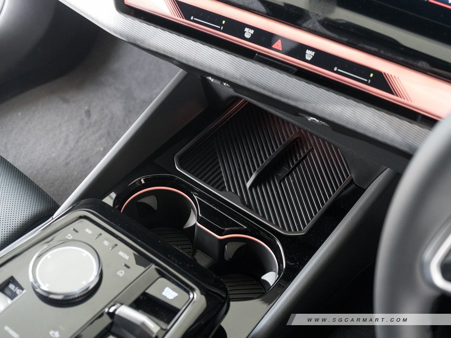 https://i.i-sgcm.com/new_cars/cars/21896/21896_g29