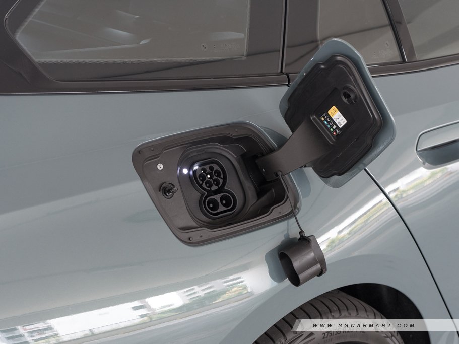 https://i.i-sgcm.com/new_cars/cars/21896/21896_g38