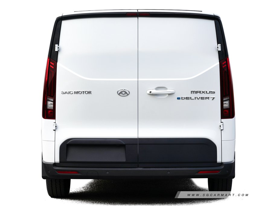 https://i.i-sgcm.com/new_cars/cars/21897/21897_g8