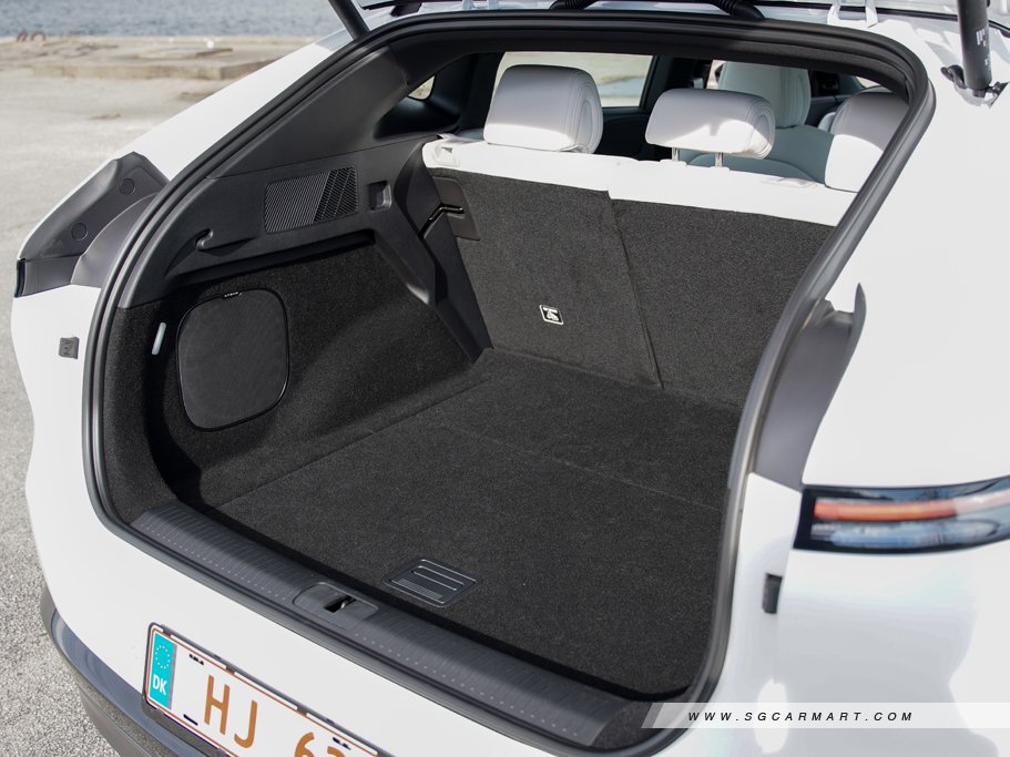 https://i.i-sgcm.com/new_cars/cars/21899/21899_g16