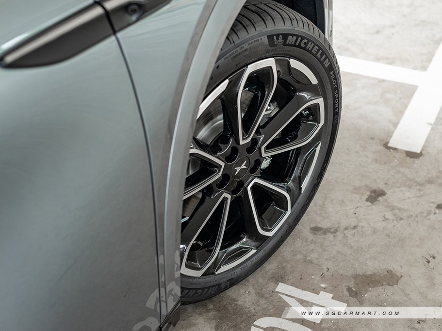 https://i.i-sgcm.com/new_cars/cars/21899/21899_g62