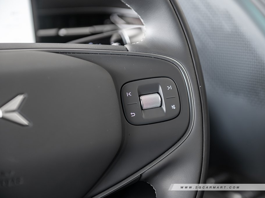 https://i.i-sgcm.com/new_cars/cars/21899/21899_g81