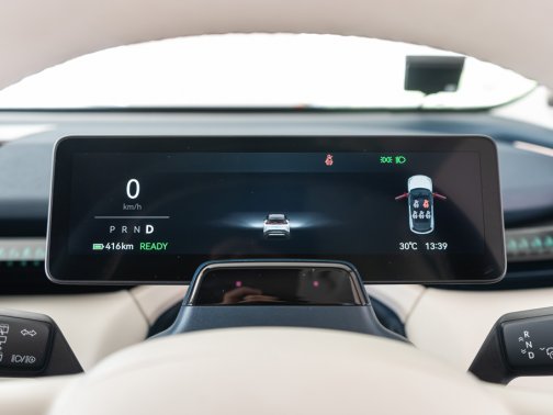 https://i.i-sgcm.com/new_cars/cars/21900/21900_g35
