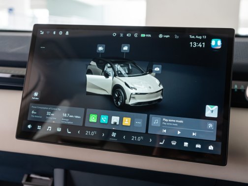 https://i.i-sgcm.com/new_cars/cars/21900/21900_g39