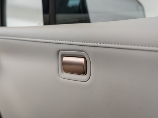 https://i.i-sgcm.com/new_cars/cars/21900/21900_g42