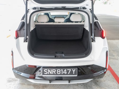 https://i.i-sgcm.com/new_cars/cars/21900/21900_g48