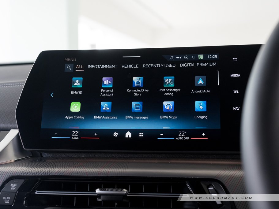 https://i.i-sgcm.com/new_cars/cars/21902/21902_g26