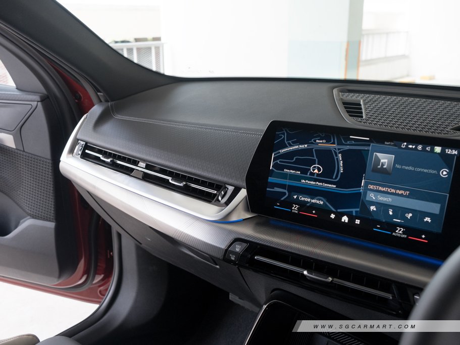 https://i.i-sgcm.com/new_cars/cars/21902/21902_g28