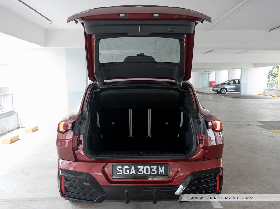 https://i.i-sgcm.com/new_cars/cars/21902/21902_g33