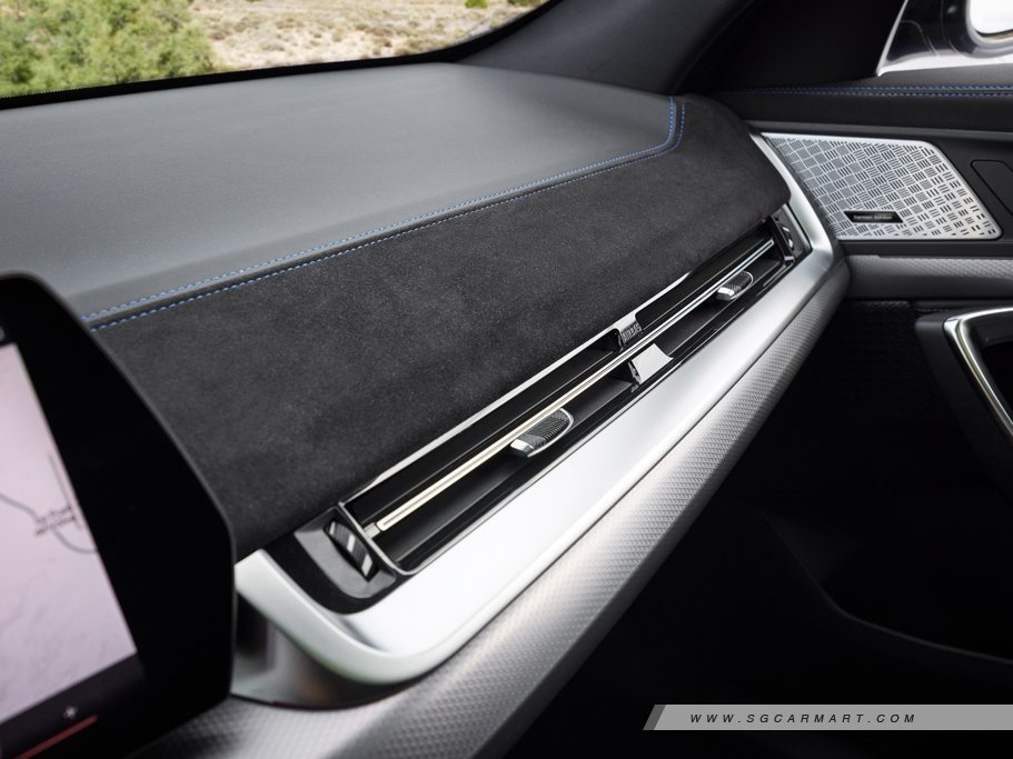 https://i.i-sgcm.com/new_cars/cars/21907/21907_g13