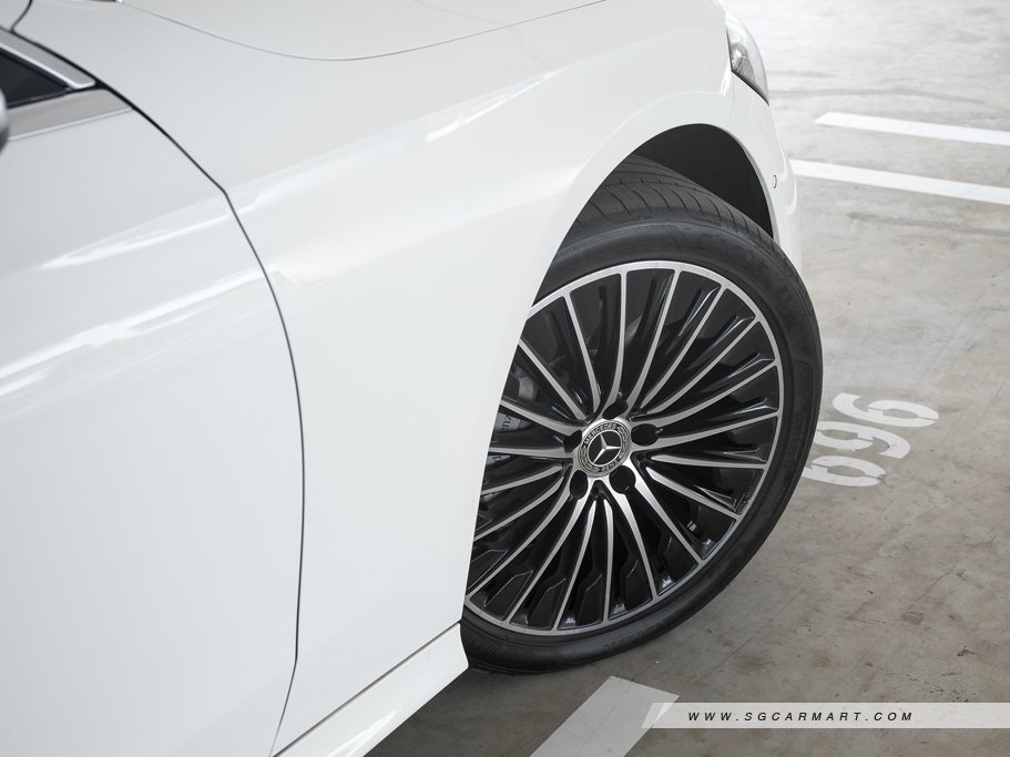 https://i.i-sgcm.com/new_cars/cars/21912/21912_g20