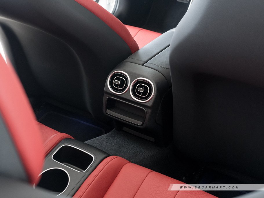 https://i.i-sgcm.com/new_cars/cars/21912/21912_g30