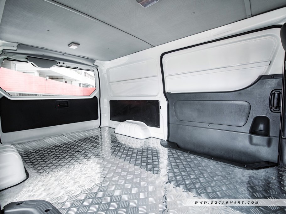 https://i.i-sgcm.com/new_cars/cars/21916/21916_g11